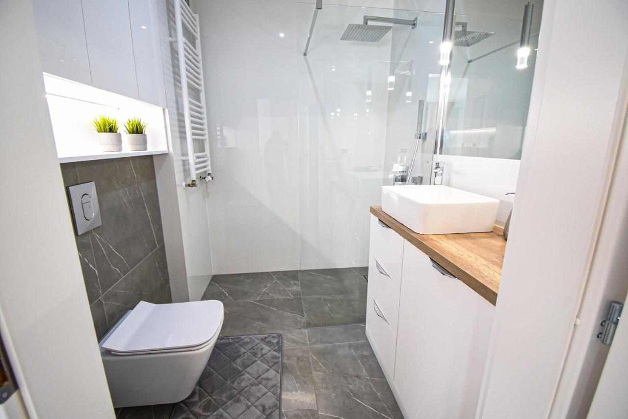 Apartament Villa Park Przy Plazy Z Widokiem Na Jezioro, Taras 50 M2 Ostróda Exterior foto